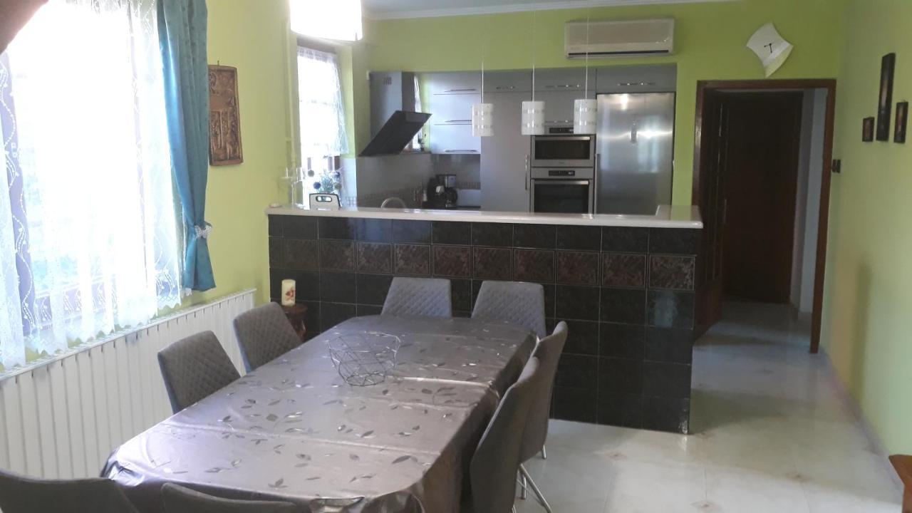 Kiraly Nyaralo Villa Fonyód Buitenkant foto